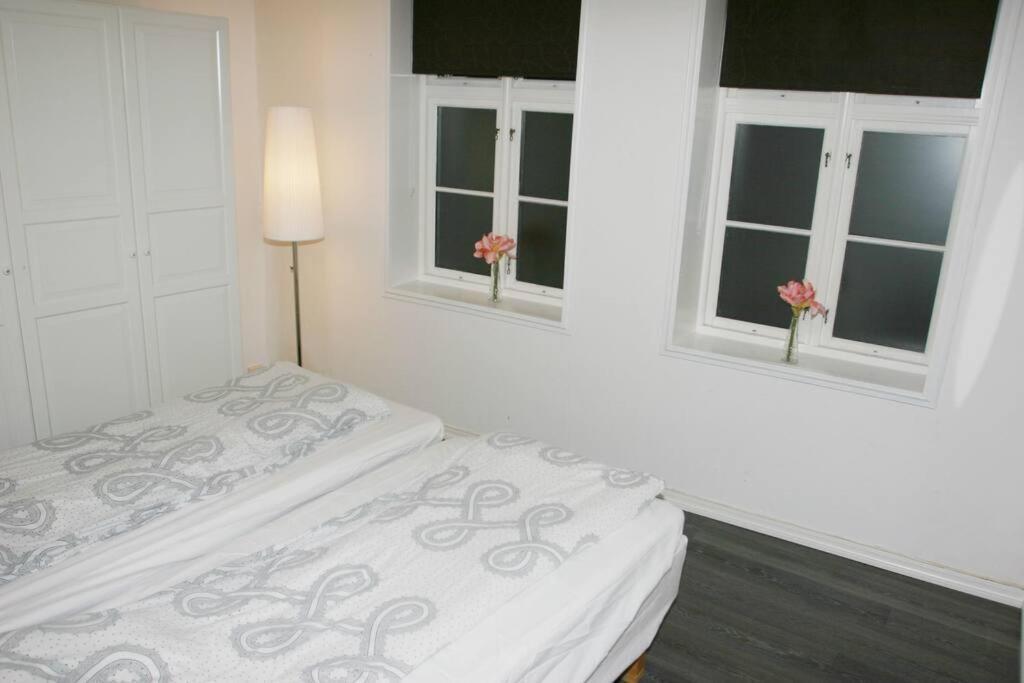 Appartement 3 Bedroom - Perfect Location - Harbour-train-bus-citycenter *